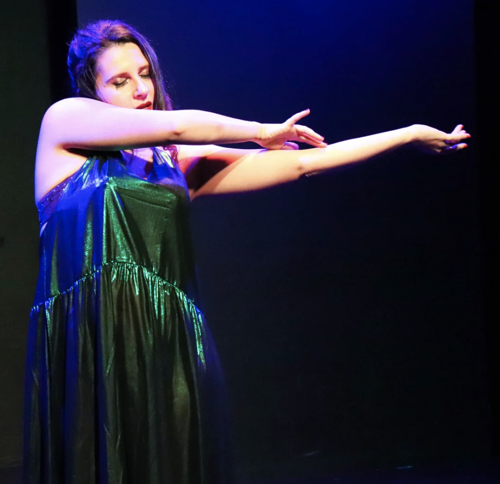 Tova Arm Bliss.png