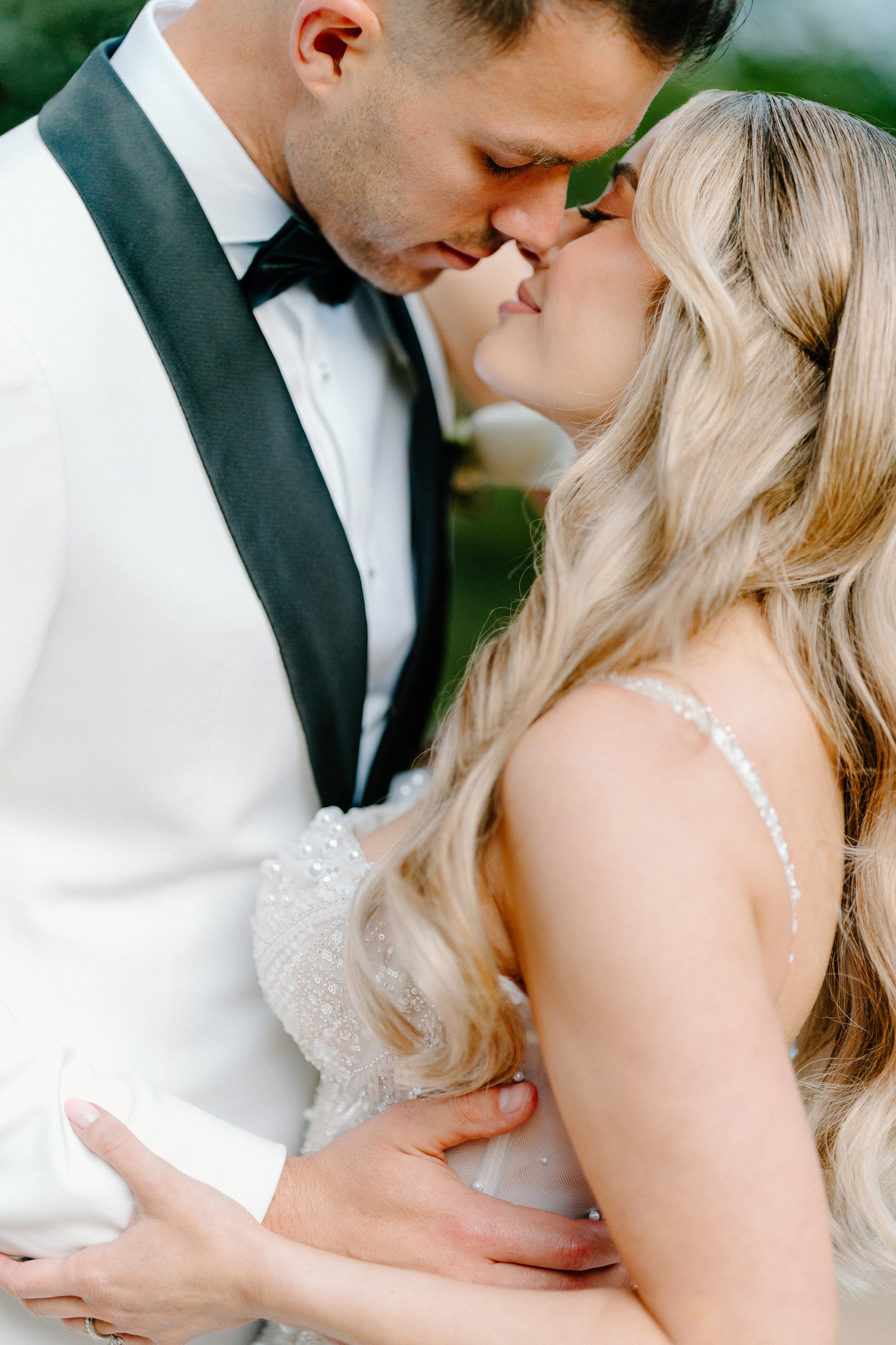 Moder romantics wedding photographer-3.jpg