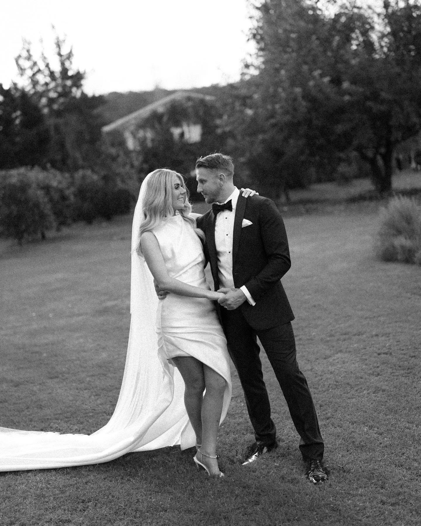 Love on film 🎞️ @redleafwollombi