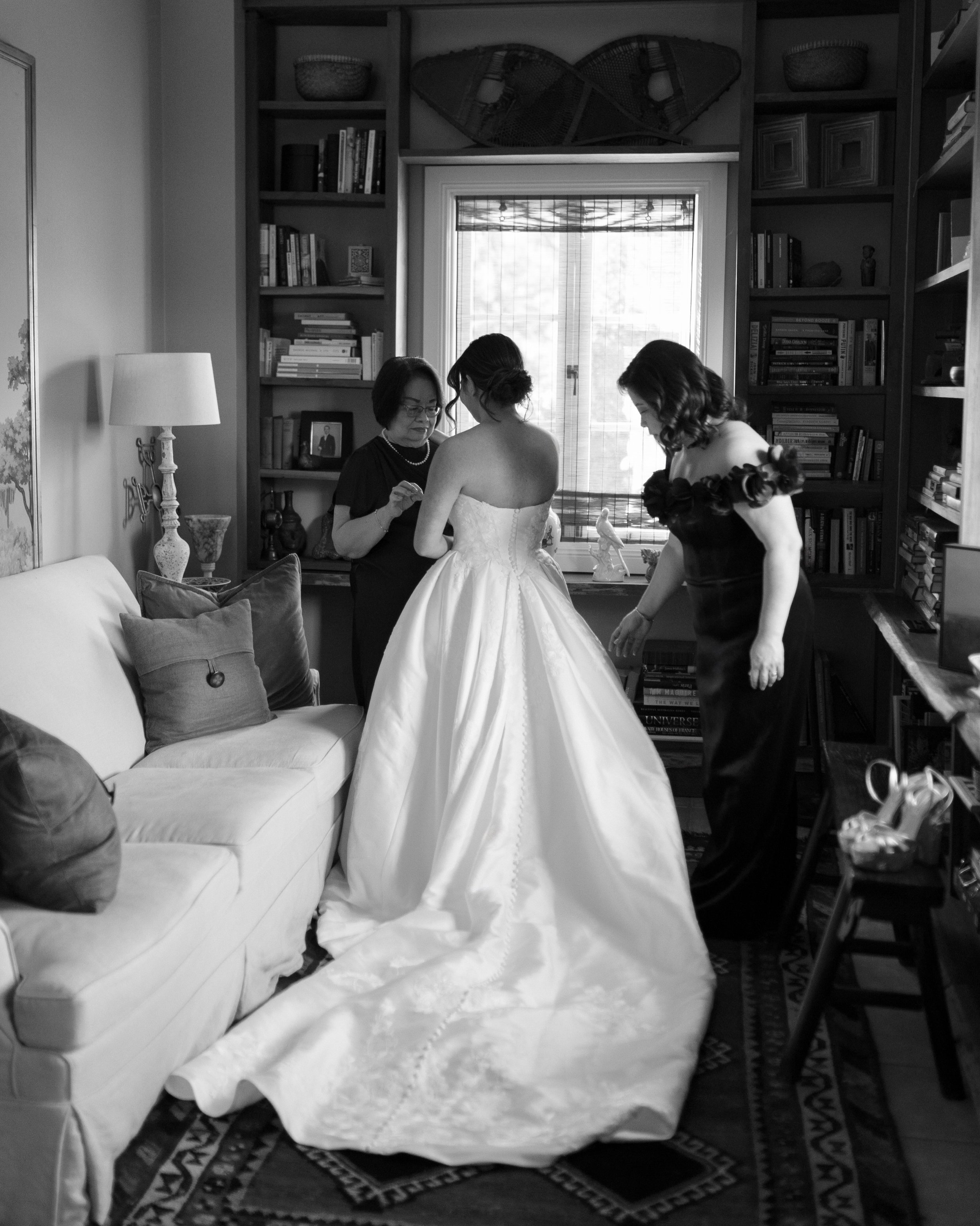 A few favourites | Kaecee + Chris

Wedding Planner @theeventartists 
Venue @redleafwollombi 
Photography @for_modernromantics
Wedding Dress @essenseofaustralia 
Reception Dress @manningcartell 
Hair Artist @emma.matthews.hairstylist 
Makeup @hellofac