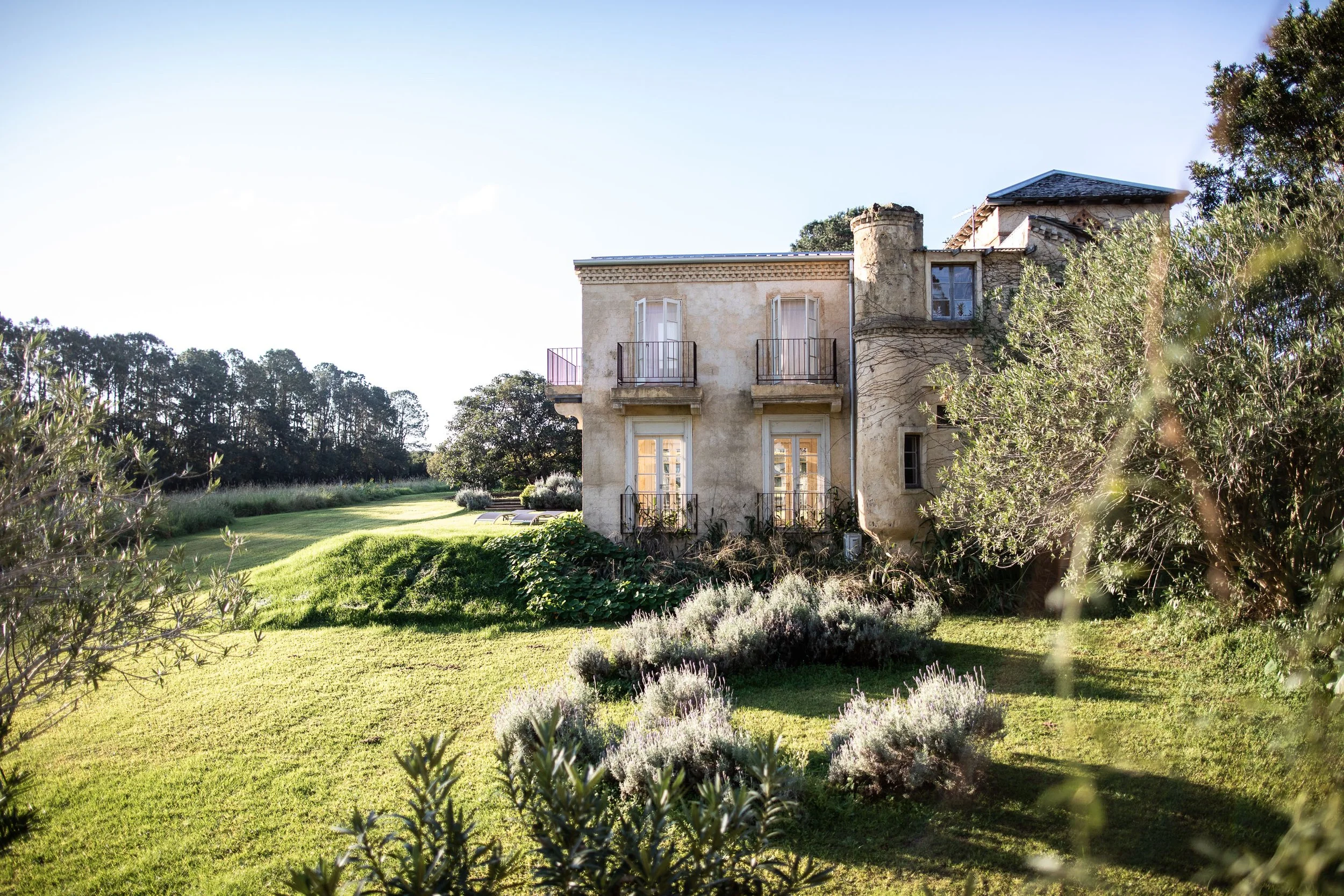 Deux Belettes: A Beautiful and Intimate Wedding Venue in the Heart of the Byron Bay Hinterland