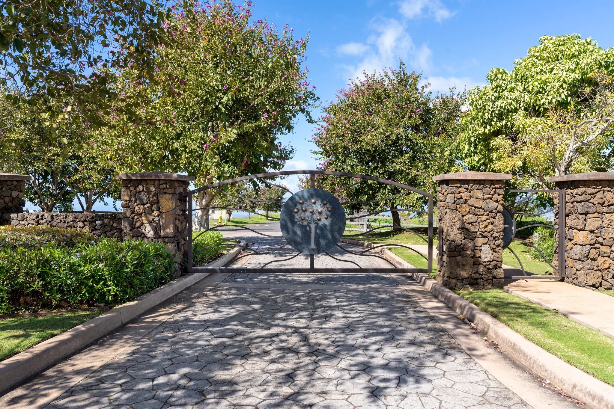 272 Huahua St - 3.jpg