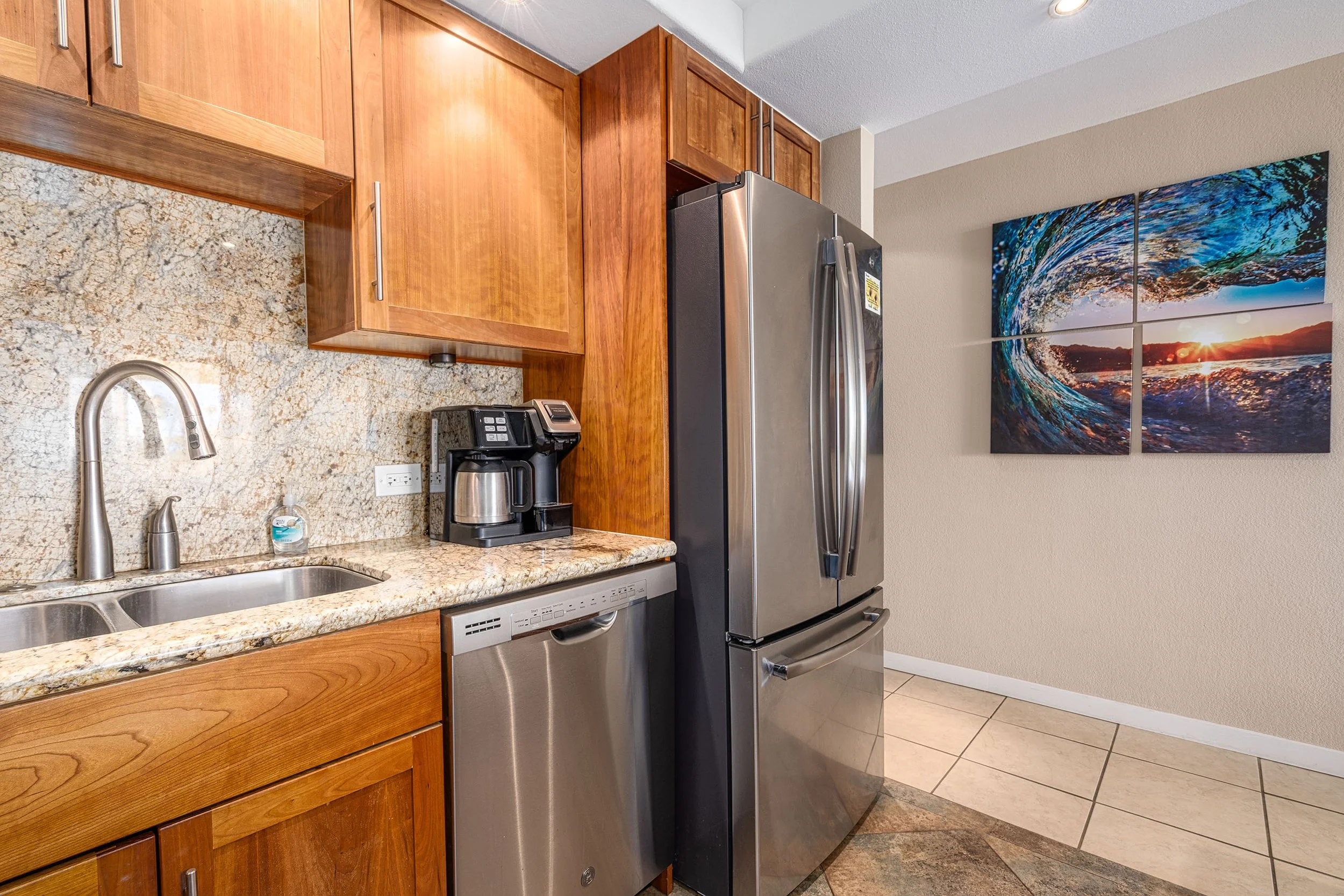 Kamaole Sands 5-303 - 12.jpg