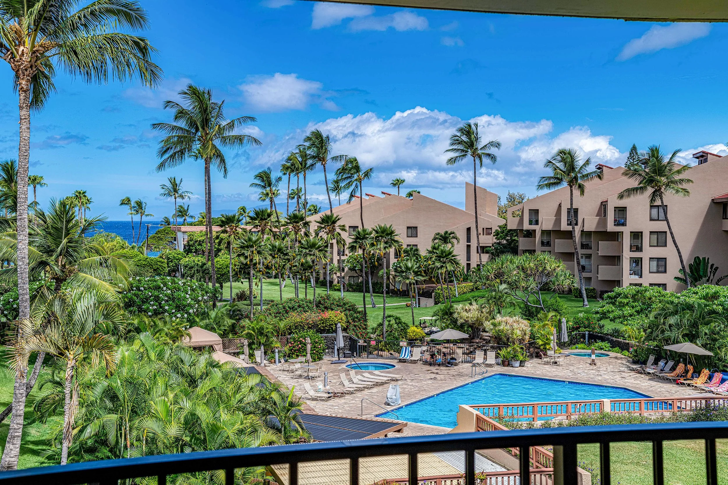 Kamaole Sands 5-303 - 25.jpg