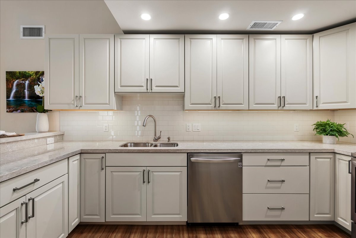 Kai Makani D201 - 12.jpg