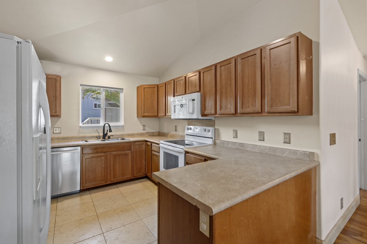 128 Oluea Cir - 9.jpg