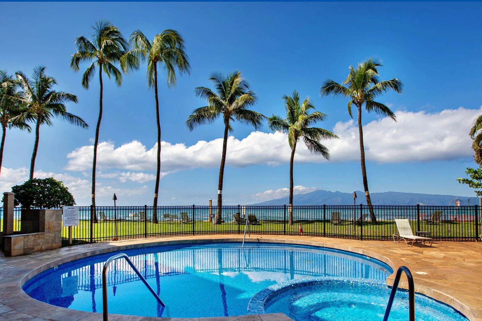 Paki Maui 220 - 27.jpg