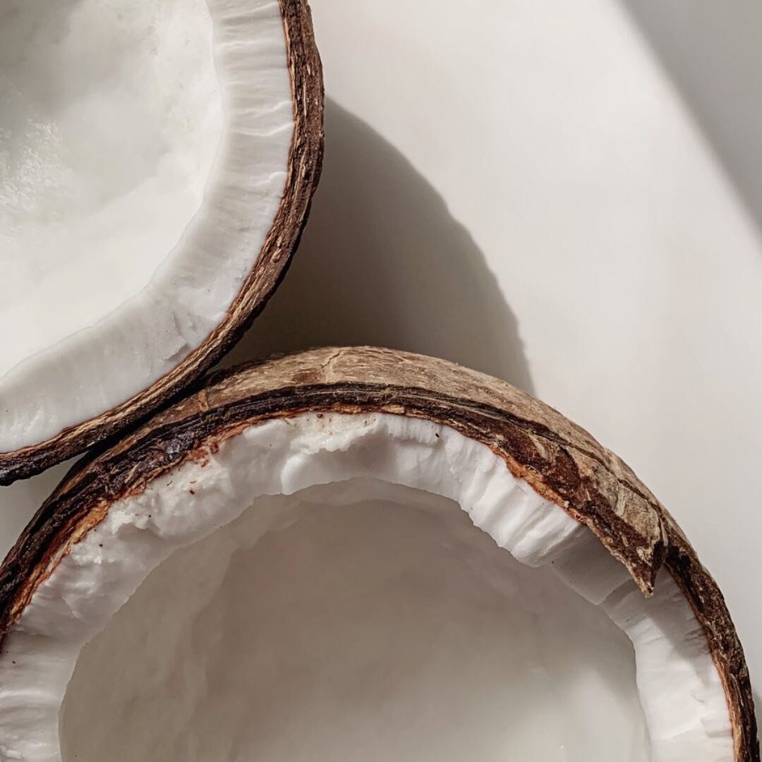 #ingredientbreakdown 🥥 Go coco-nuts for the gentle cleansing power of @ultraceuticals! 

Sodium methyl cocoyl taurate is a mild surfactant derived from coconut that deeply cleanses impurities without stripping your skin's natural pH, keeping it smoo