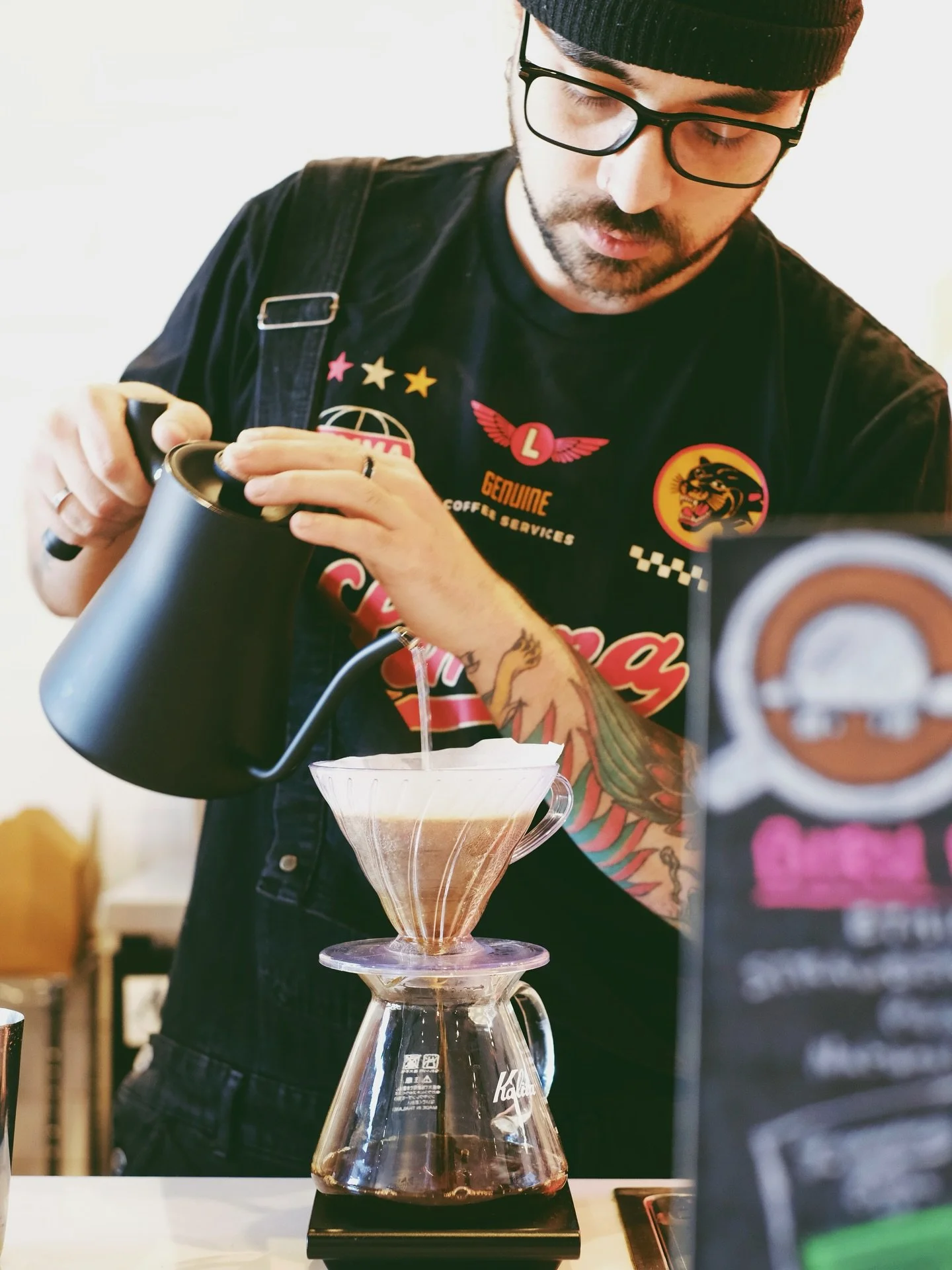 Coffee (and matcha) without automation. Each drink made to order with a relentless attention to detail.