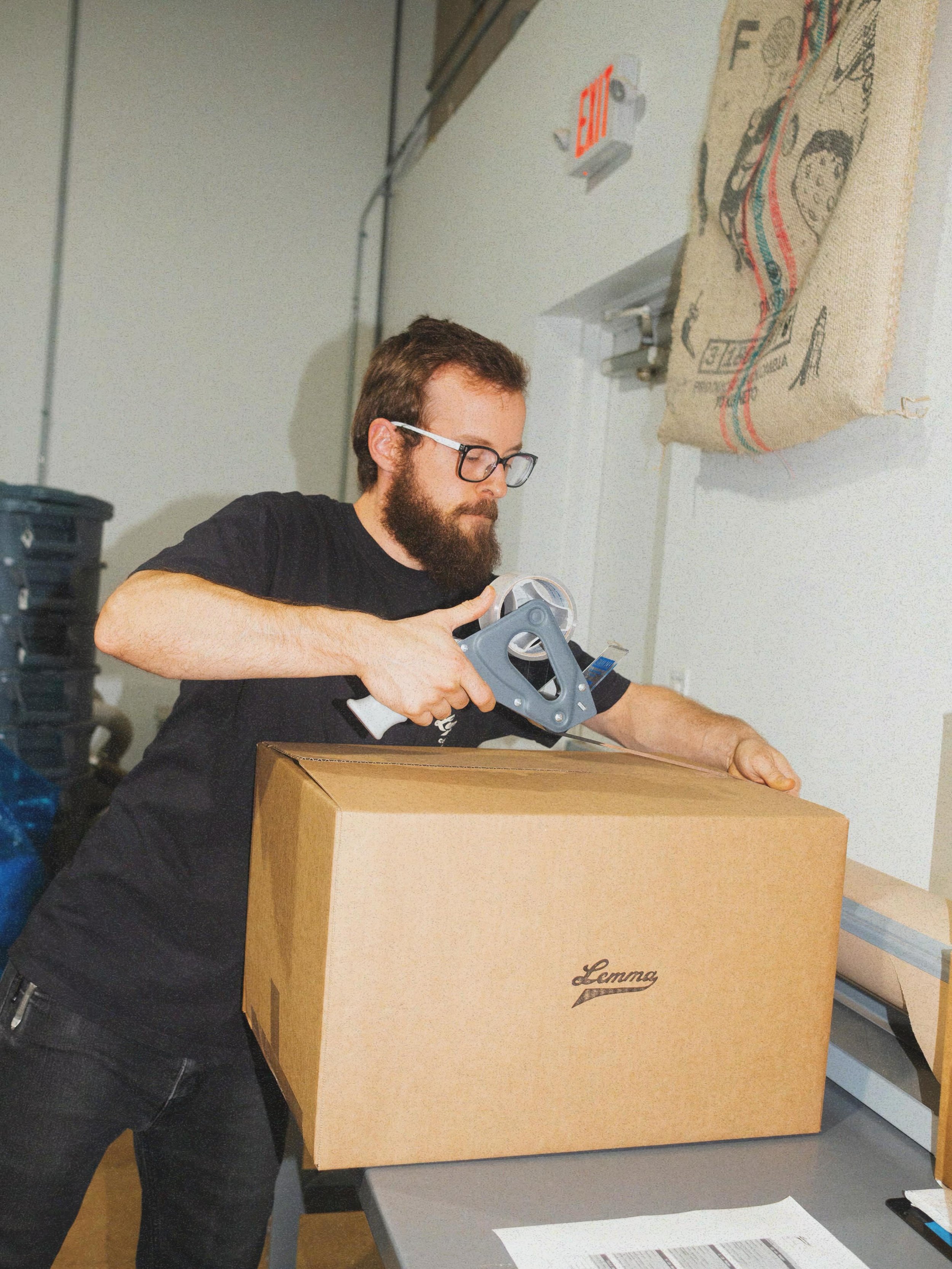 Bag &lsquo;em &amp; tag &lsquo;em baby. Shipping coffee to closers all around this country. 🤘