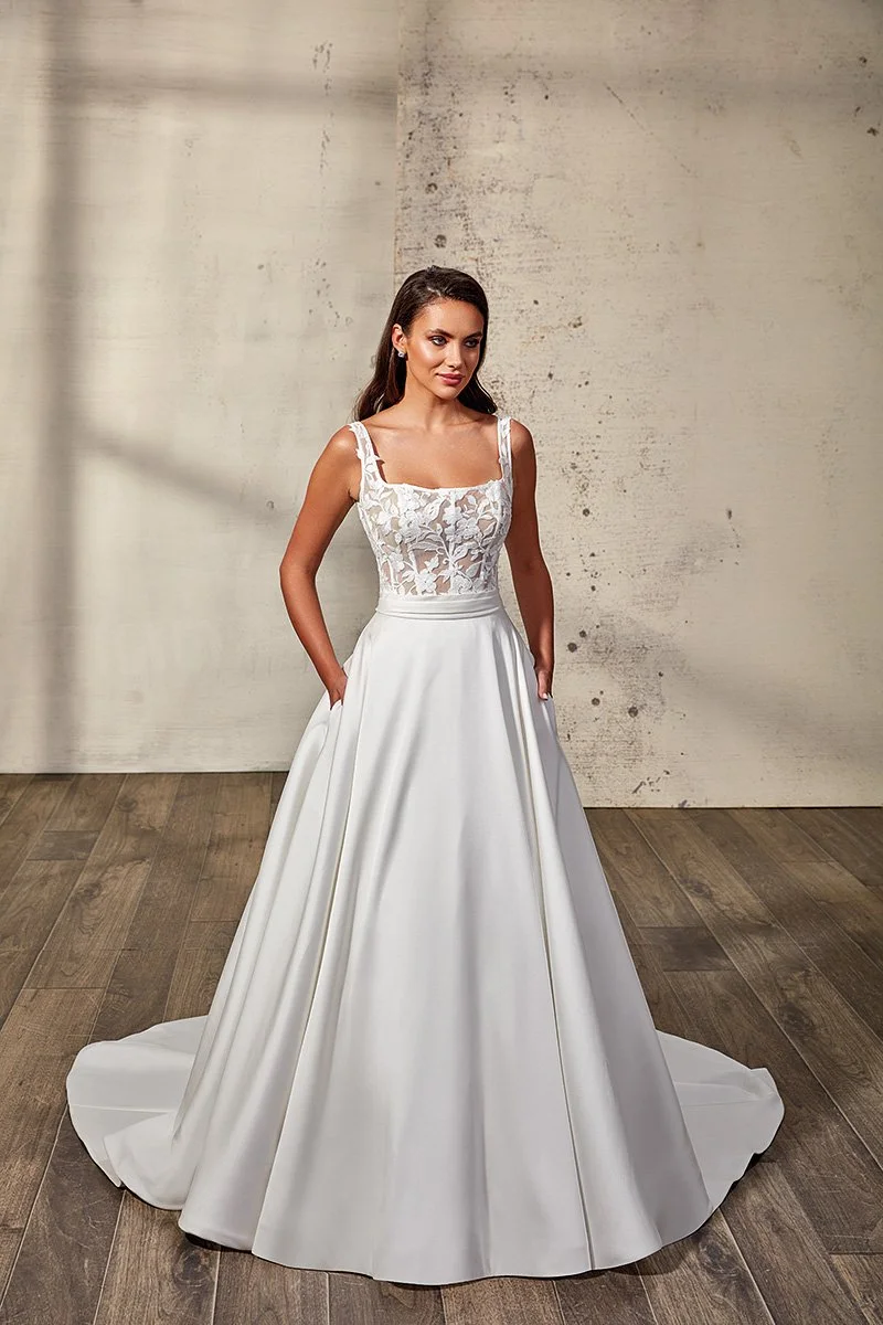 EK1736_Maisy_studio_full1_DT.jpg