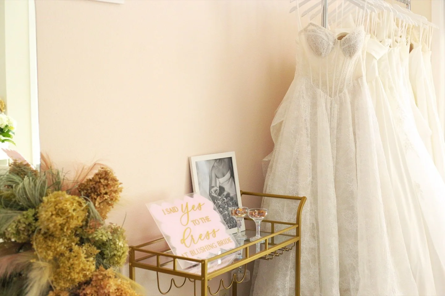 where all the magic takes place✨

your private bridal suite awaits you 😊

link to book your appointment is in our bio 🔗

&bull;
&bull;
&bull;

wedding day, bridal shop, bridal inspo, bridal style, bride to be, bride, wedding, san diego wedding, tem