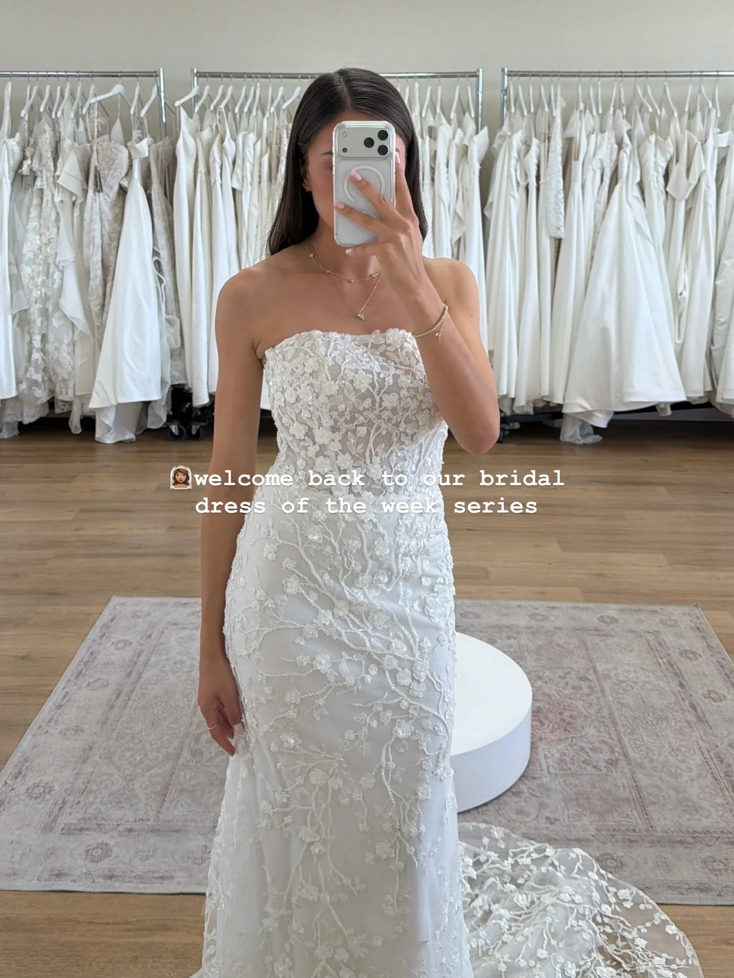 👰🏽&zwj;♀️brides!! welcome back to our bridal dress of the week series

you won&rsquo;t want to miss this one 

✨Halsey✨ by @lamourbycallablanche &mdash; her intimate &amp; fine floral details, you could either go strapless, add sleeves, add an icon