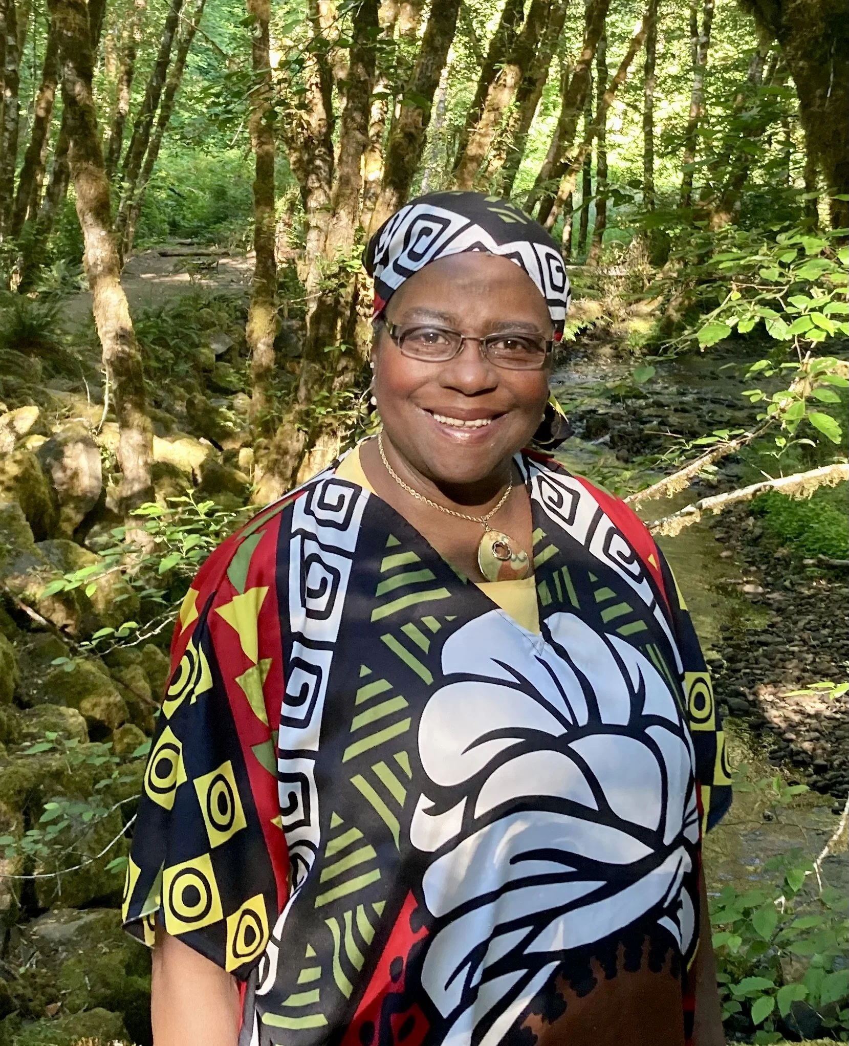 Rev. Donna Pouliot, profile pic 2.jpeg