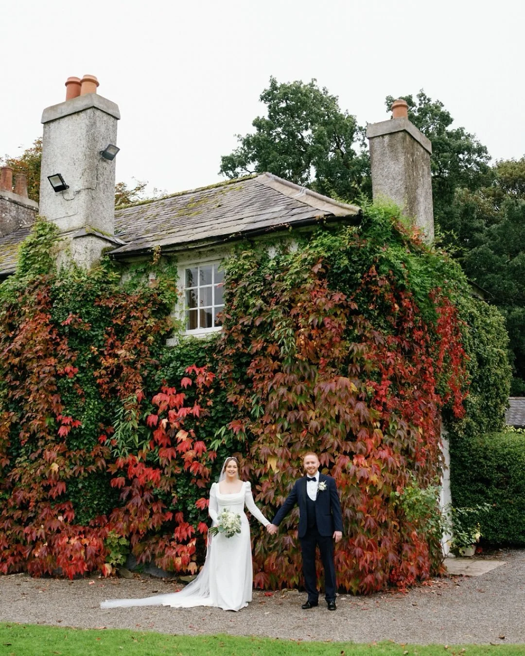 Autumn is here !
Loving all those beautiful rich colours for Janet &amp; Stewie&rsquo;s wedding day 🥂#irishweddingphotographer
#irishweddingvenues
#donegalweddingphotographer #donegalwedding #irishwedding
#irishwedding #autumnwedding #rathsallagh @n