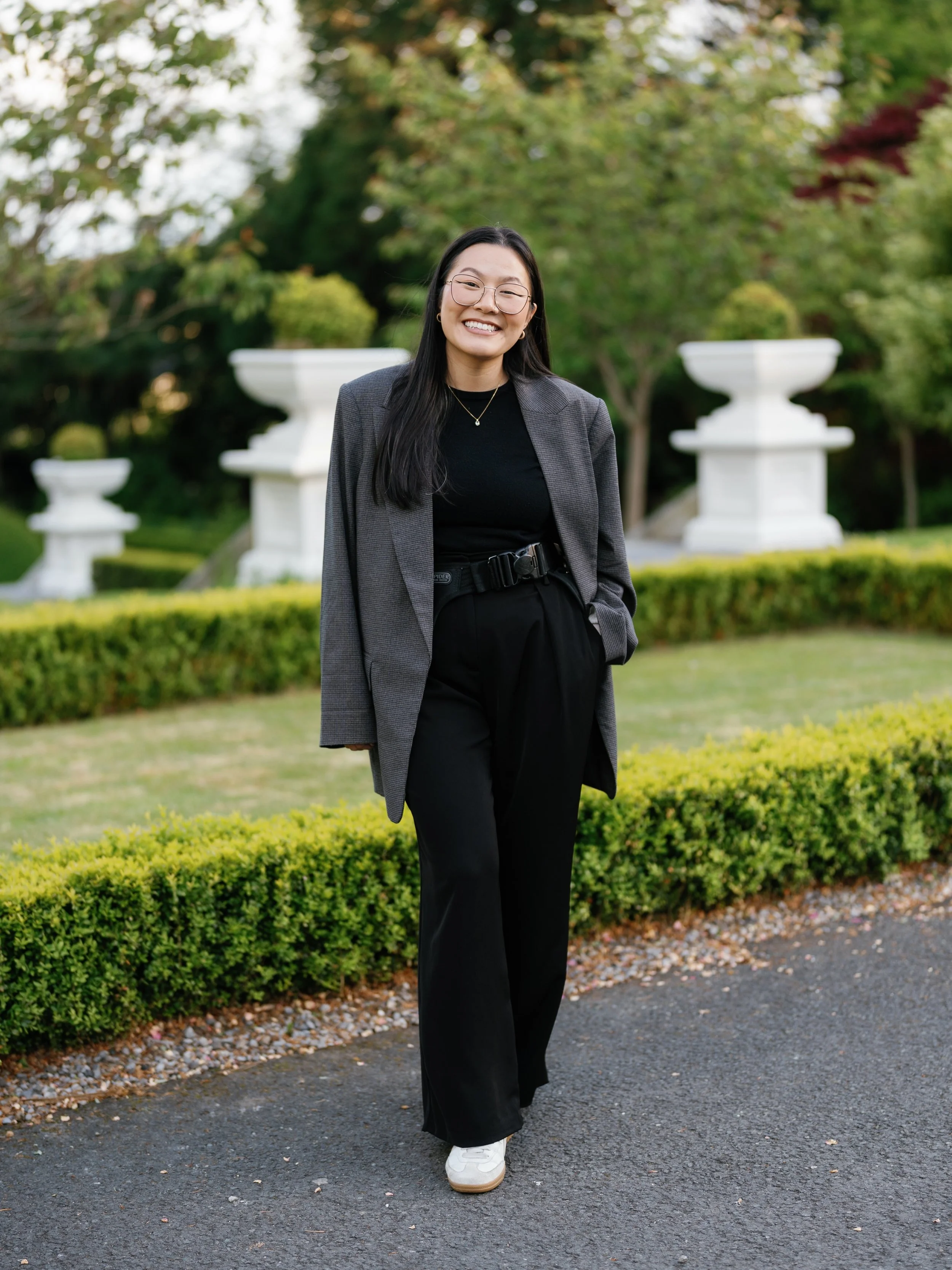 Hi, I&rsquo;m Naomi 📸&hearts;️

A wedding photographer based in Donegal, documenting people in a way that feels honest, elegant and a little contemporary. 

I care a lot about making people feel comfortable and confident. Most of my couples tell me 