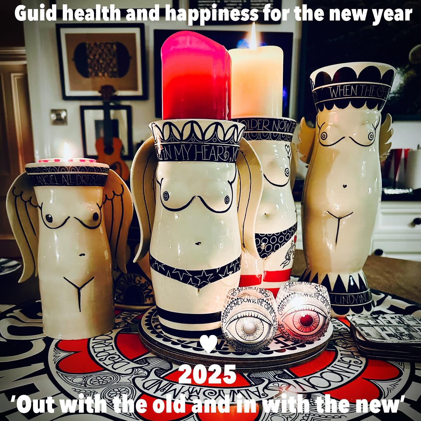Wishing you peace, enjoyment, love and pleasure for 2025&hearts;️Happy Hogmanay 🥂
#hogmanay2024 #aguidnewyear #&hearts;️