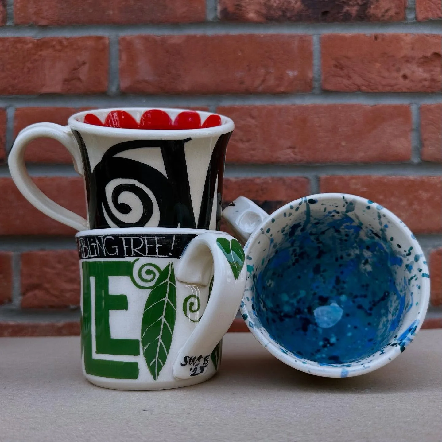 All the colours❤️💚💙
💚Wombling Free!
❤️Love You
💙Storm in a teacup
Craw mugs still to come out of kiln!🫣
@pittenweemartsfestival @bistrodory #pittenweemartsfestival25 #kirkcaldypottery