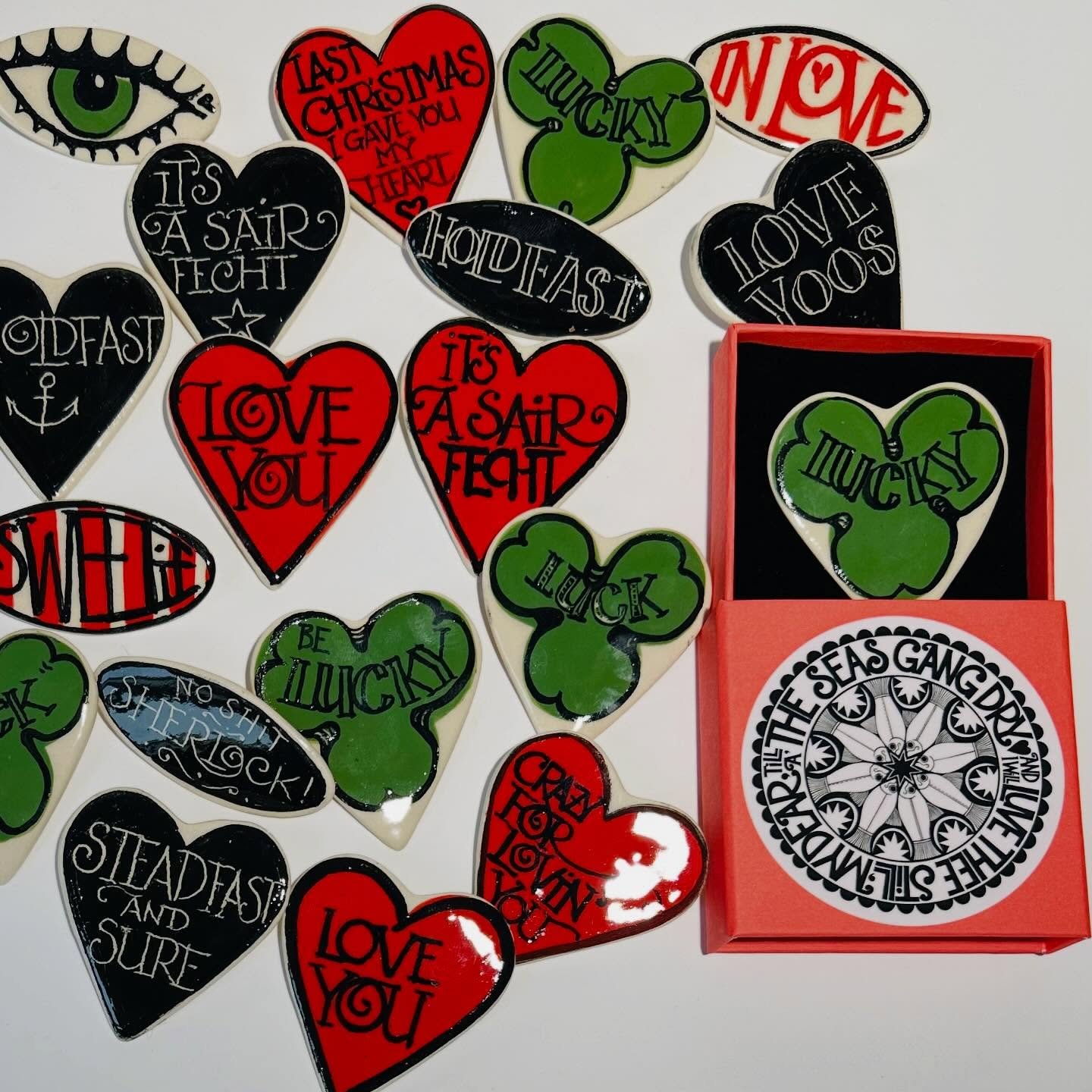 The last drop!💫
Rings and brooches are available to preview on the website now⭐️🤩These will be available to buy from Monday(tomorrow) 17th at 8pm on the website ⭐️This type of ring is a new design for me and they were great fun to make and paint&he