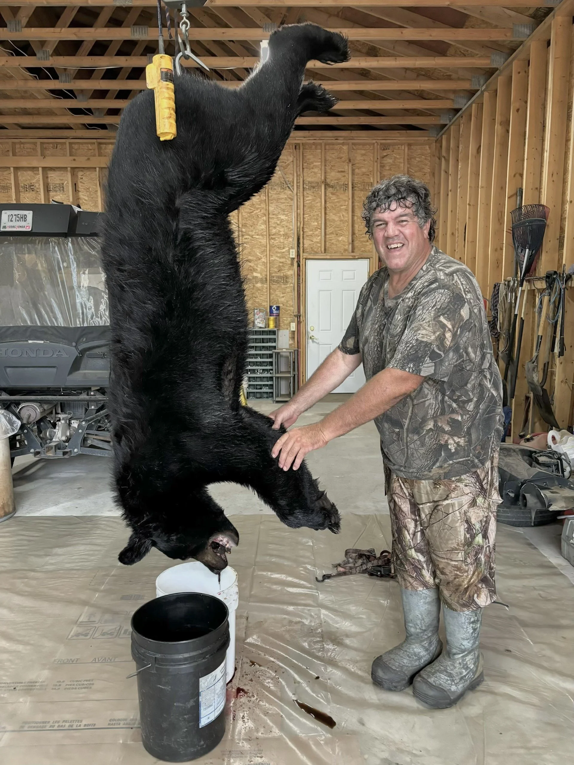 Ronnie always gets his bear at Selwyn. 2026