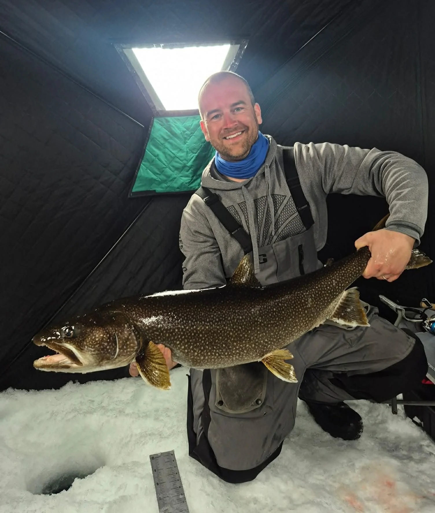 Hard to get these huge Nipigon lake trout through the hole. 2026 Bush Lake