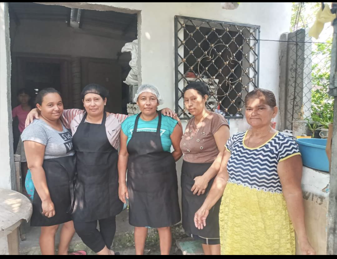 El Comedor Ladies-1170x900.PNG