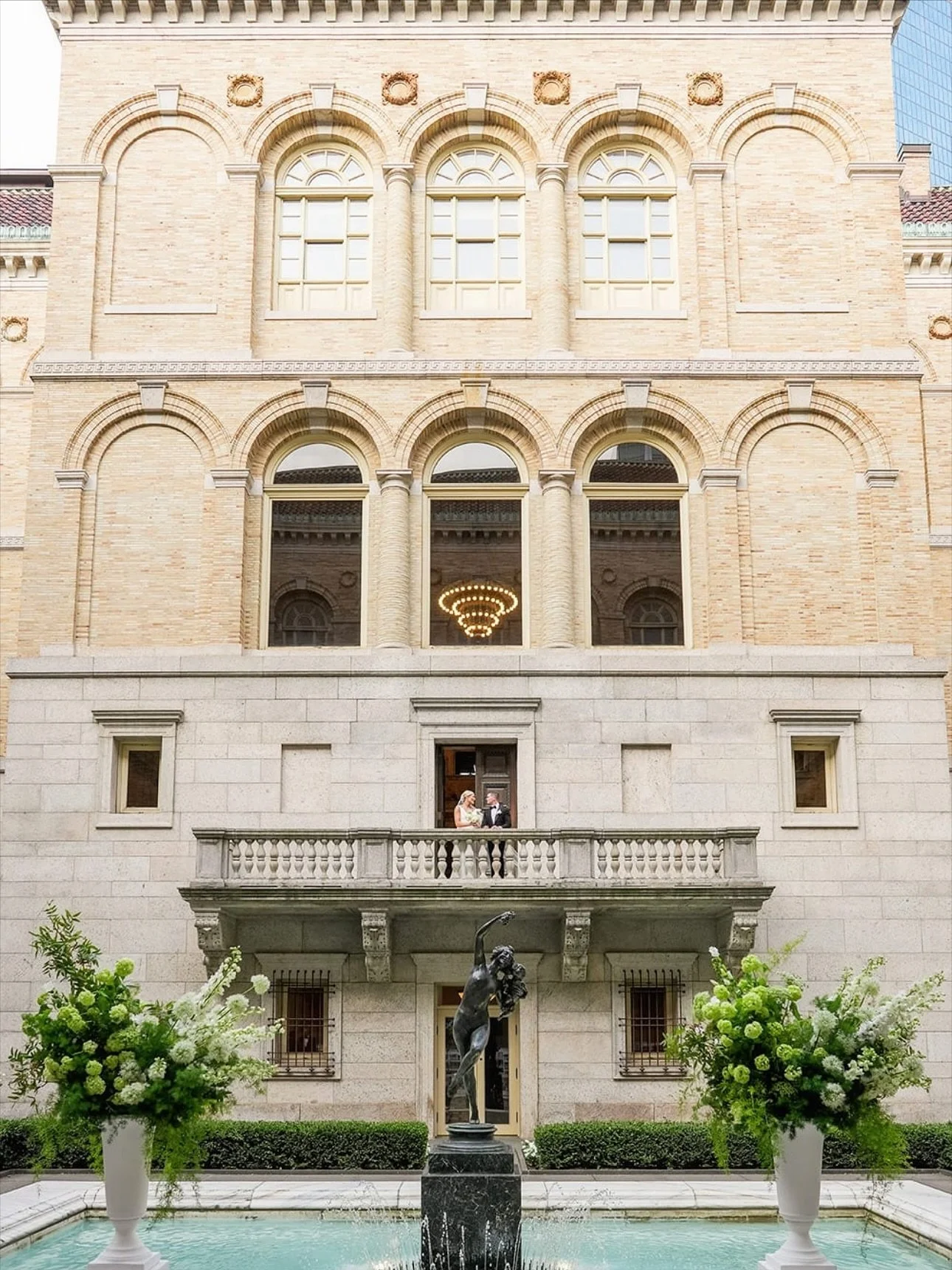 C + N at the @bplboston. let&rsquo;s do it again, yea? 🤍

venue | @bplboston 
florals | @flwrfina 
photos | @karlykreative + @katemcelweephoto 
content | @thetwentyfourdiaries 
makeup | @makeupbysarah.lord @cosmeticsbykateduffy 
hair | @stylesbycall