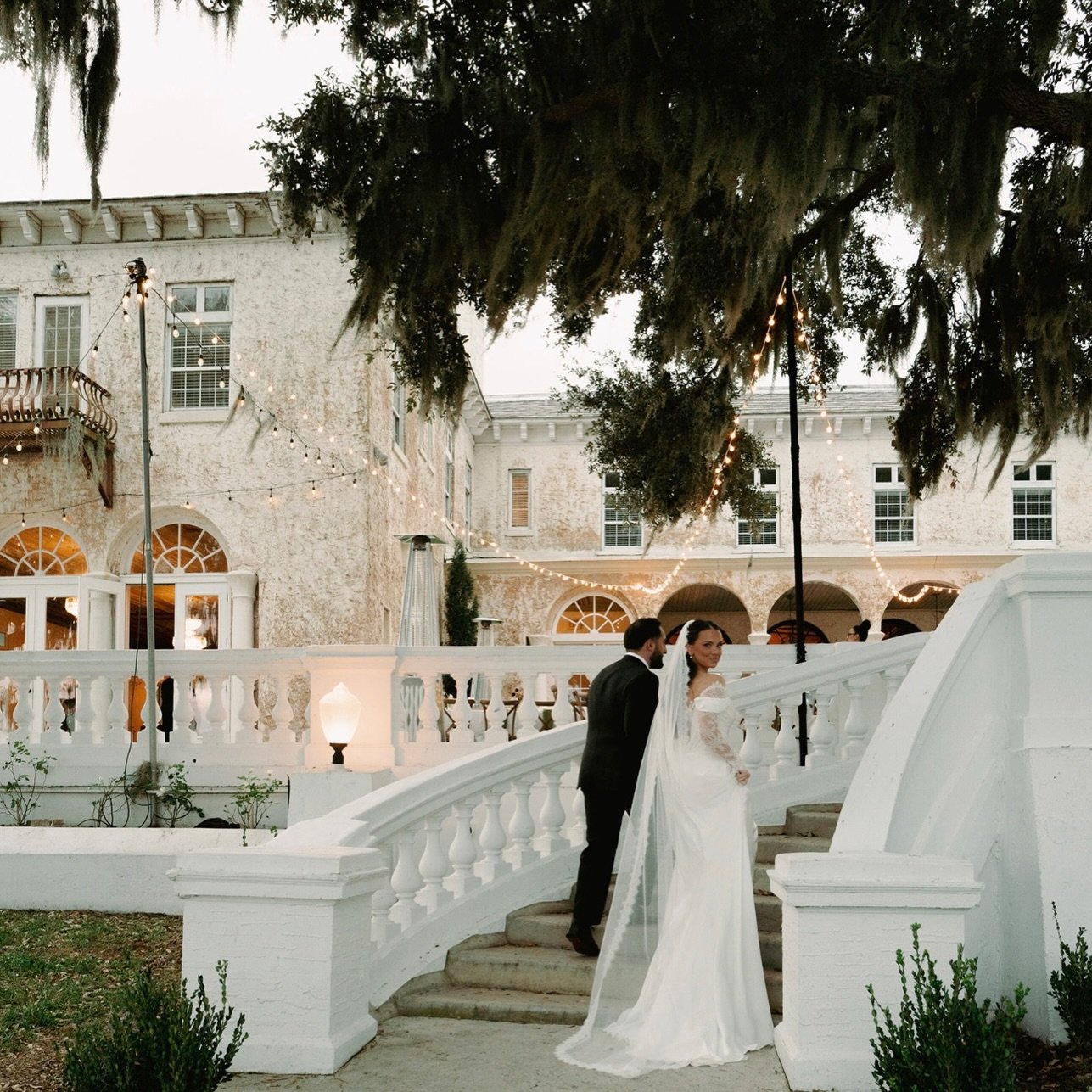 ladies + gentleman: the Malkas | 1.3.26

venue | @bellacosaweddings 
planner | @priscillaroseevents 
florals | @flwrfina 
photographer | @marycainphoto 
videographer | @photographybybenandkadin 
dj | @curate_entertainment 
catering | @tabletop.cateri