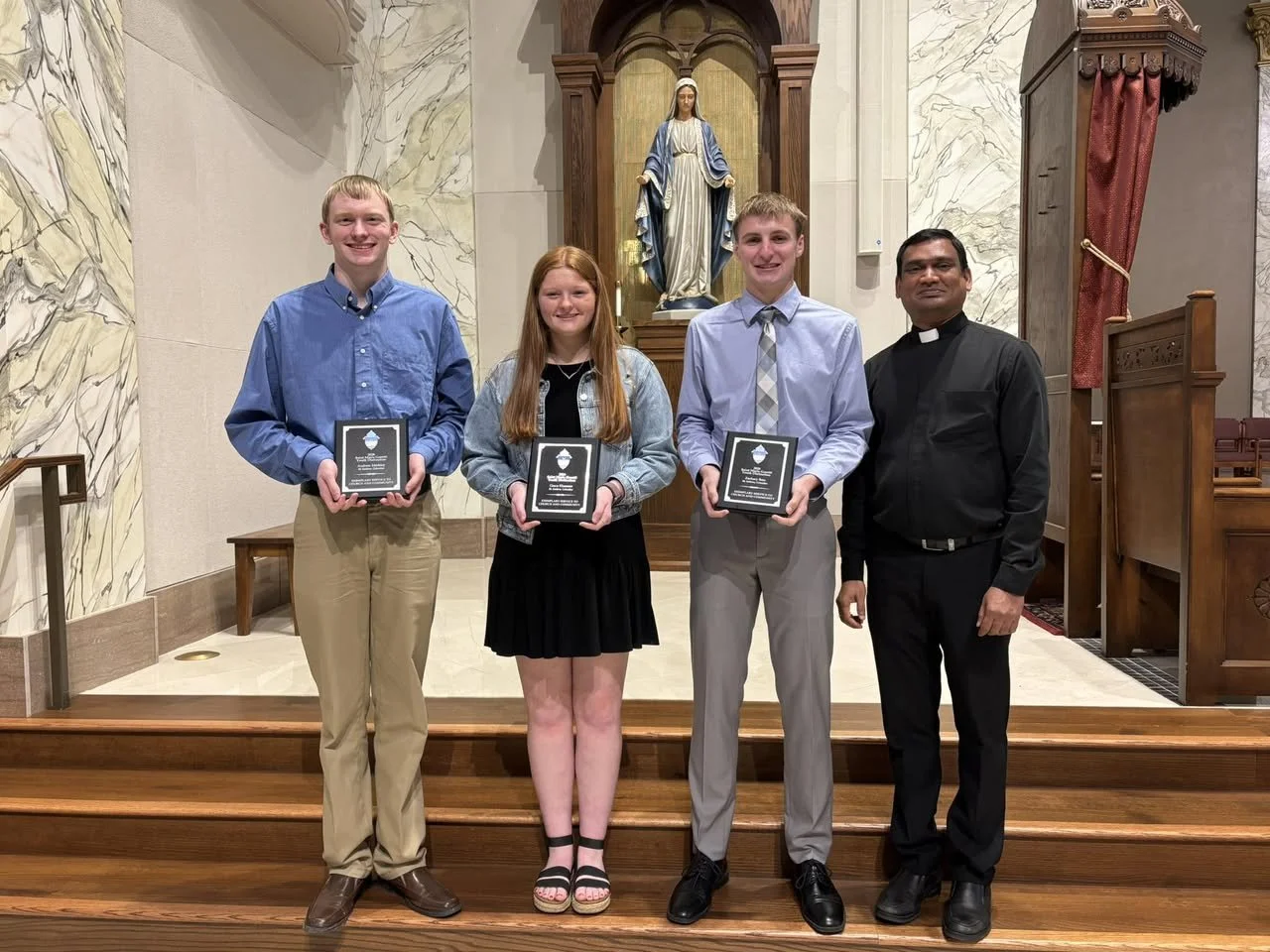 649702773_1316174137210197_8157841826188343378_n (1).jpg