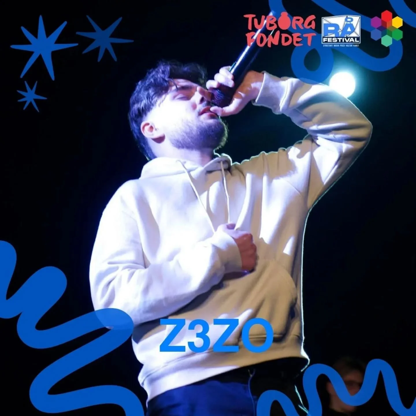 Z3ZO er en ung artist fra Ish&oslash;j, der bruger musikken som en m&aring;de at forst&aring; sig selv og verden omkring ham.
Han bev&aelig;ger sig mellem R&amp;B og pop, men det vigtigste for ham er f&oslash;lelsen &ndash; det &aelig;gte.
K&aelig;rl