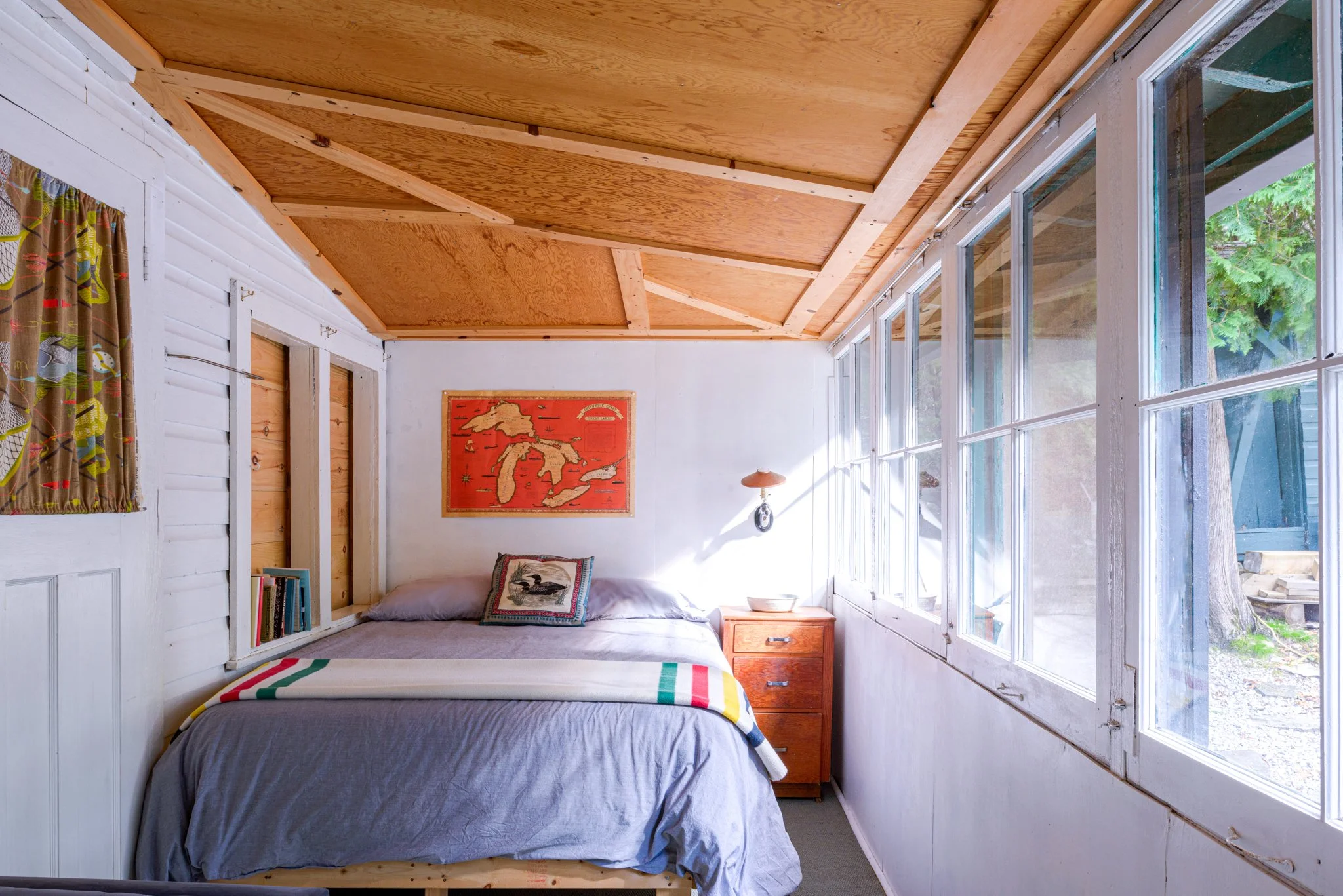 19. 2320_Head Lake Cottage (015 of 020).jpg