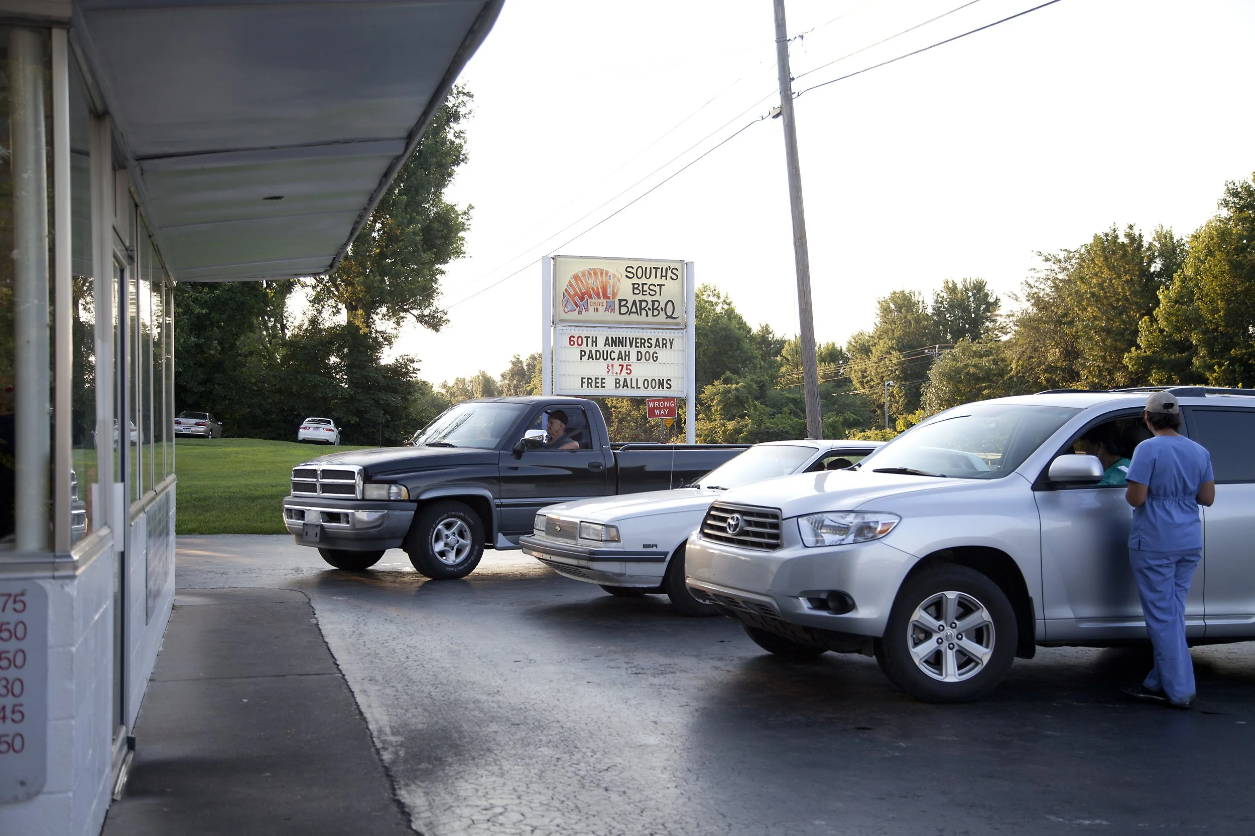 HarnedsDriveIn_60thAnn_009.jpg