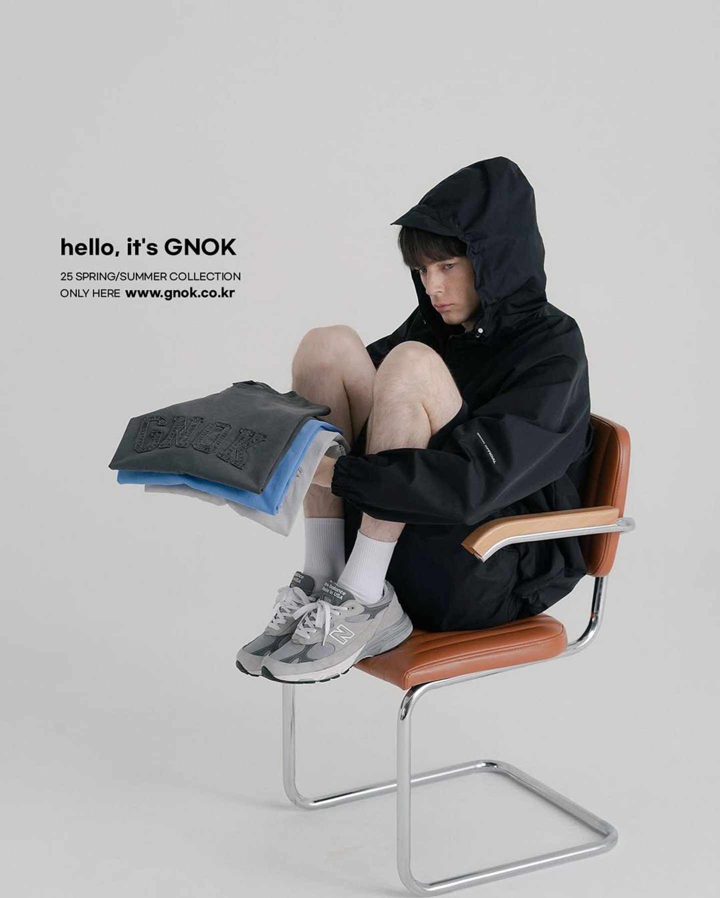 Hello, it's gnok !
We shot Gnok's first collection 
〰️
그노크의 25SS 룩북 첫 번째 컬렉션을 함께 촬영했습니다!