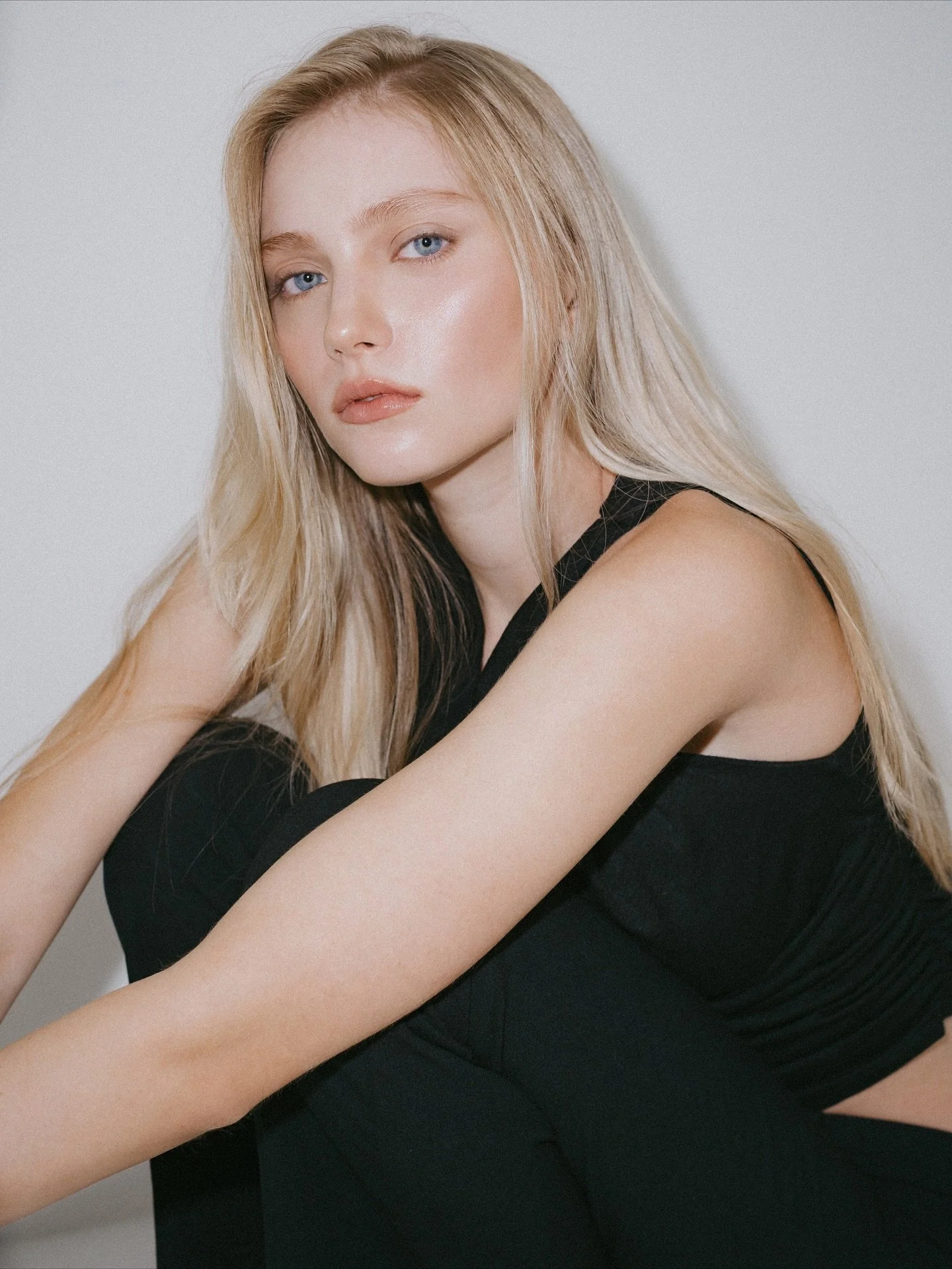 @nicolezukowska @hanmaroomgmt x @xurymakeup  x @boony33