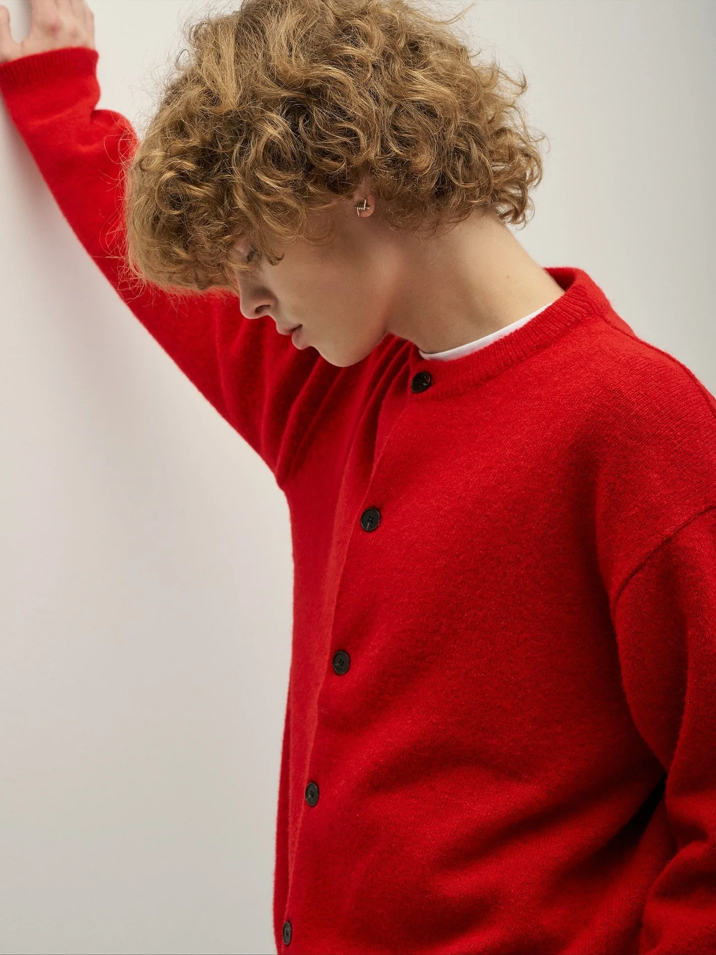 ⋆ ₊ ﾟ ☽ * ₊ ⋆

📧 info@suddenlyhungry.com
📟 Kakao 써든리헝그리 스튜디오

#lookbook #룩북스튜디오 #룩북모델 #룩북패키지