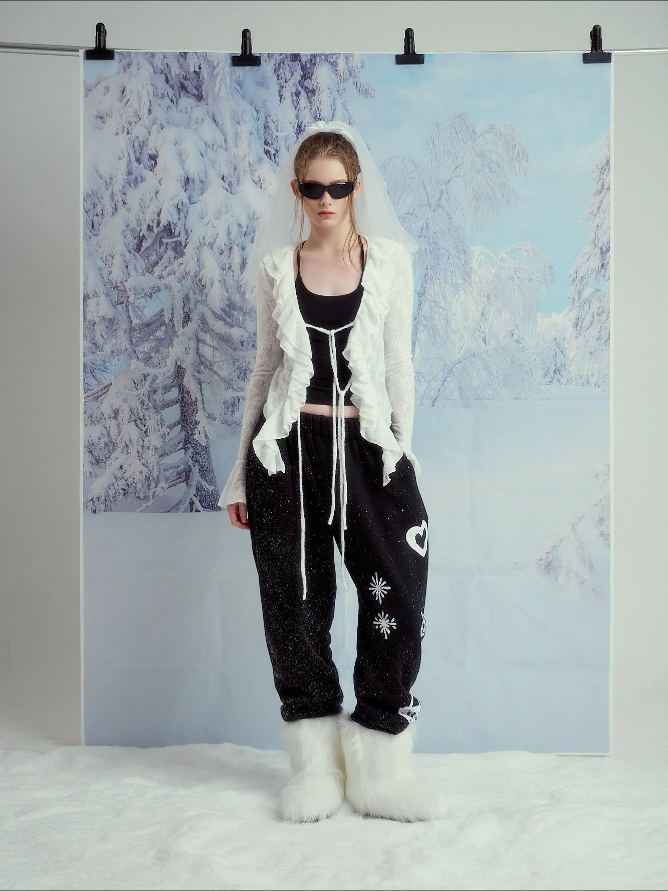 🤍❄️
Brand @dryrose_official 
HMU @suho2o3 
Model @catarsi7 
Photo @suddenlyhungry_