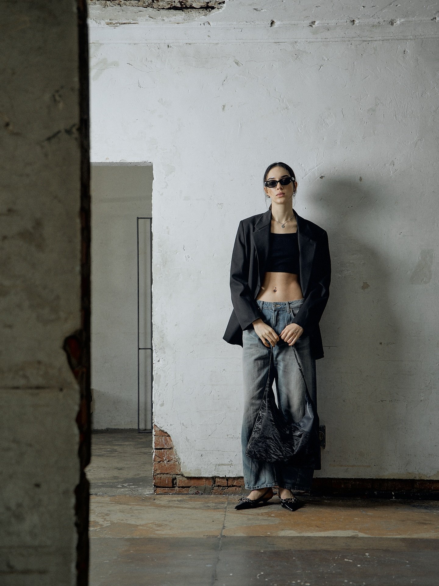 🖤

📧 info@suddenlyhungry.com
📟 Kakao 써든리헝그리 스튜디오

#룩북스튜디오 #룩북촬영메이크업 #룩북포토그래퍼