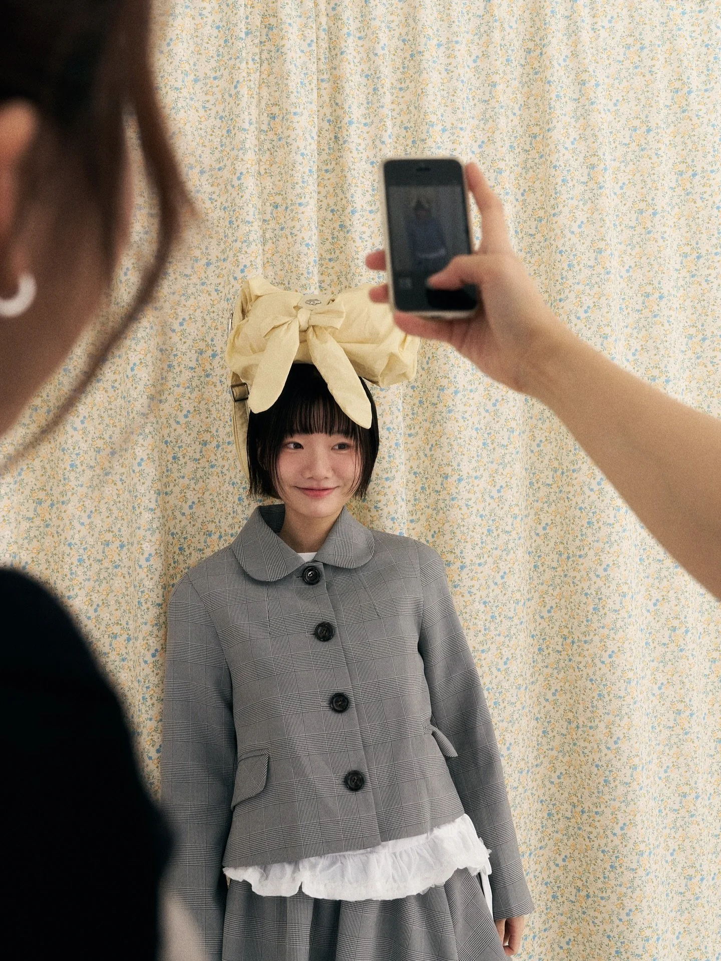 ☀︎˚｡🐰⋆🫧𓇼୨᪥᪥୧𓇼🫧⋆｡˚☀︎🐰

obviously cute <3

올인원(All-in-one) 룩북 촬영 스튜디오 써든리헝그리는 모델부터 헤어/메이크업, 촬영, 편집까지 한 번에 준비 가능합니다. 브랜드 운영 담당자 입장에서 일정 조율과 커뮤니케이션 비용을 줄이는 게 시즌 준비시 얼마나 큰 효율인지 잘 아는 프로젝트 매니저가 함께합니다 🦋

📧 info@suddenlyhungry.com
📟 Kakao 써든리헝그리 스