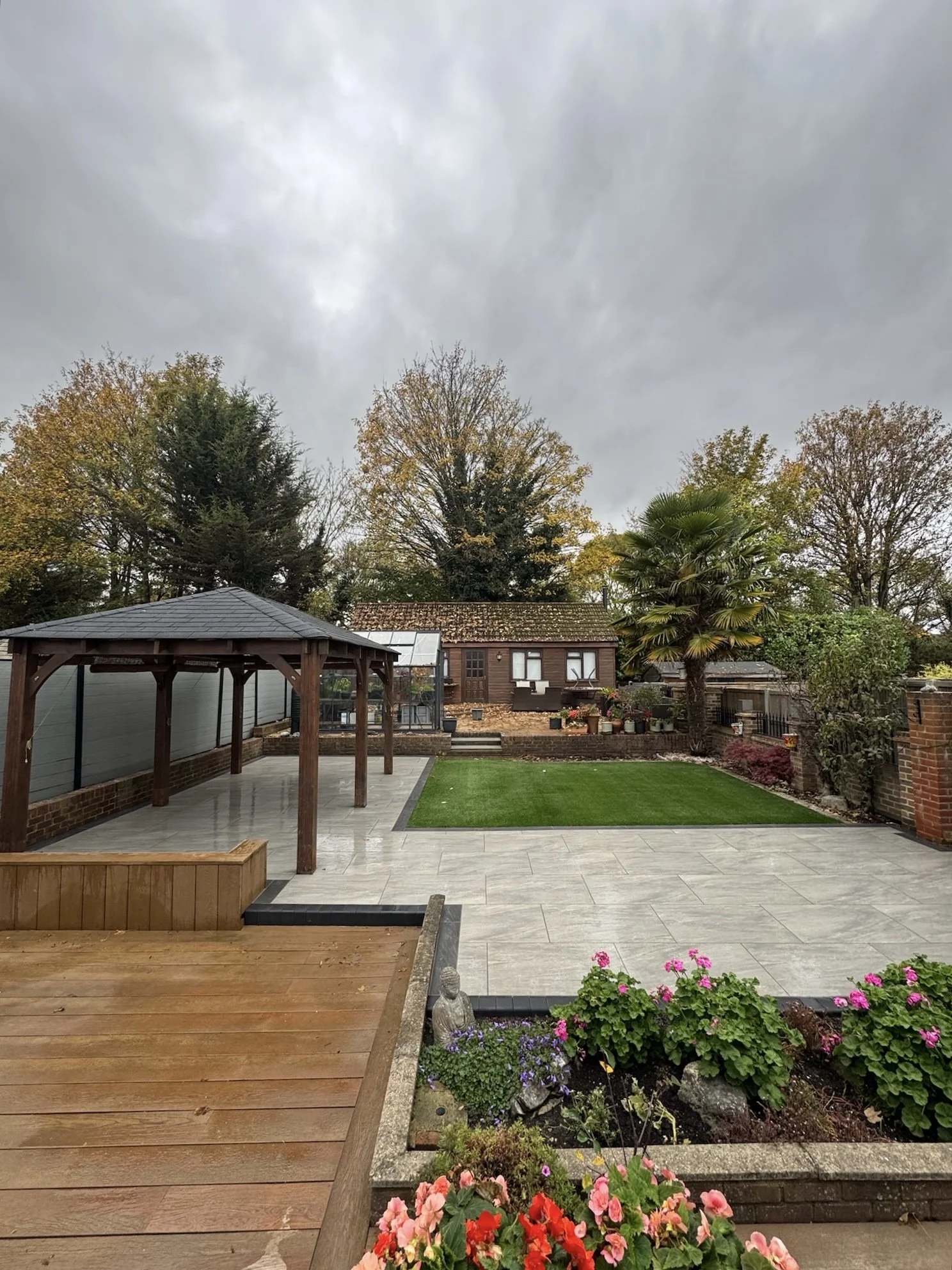 Grey Porcelain and border with grass.jpg