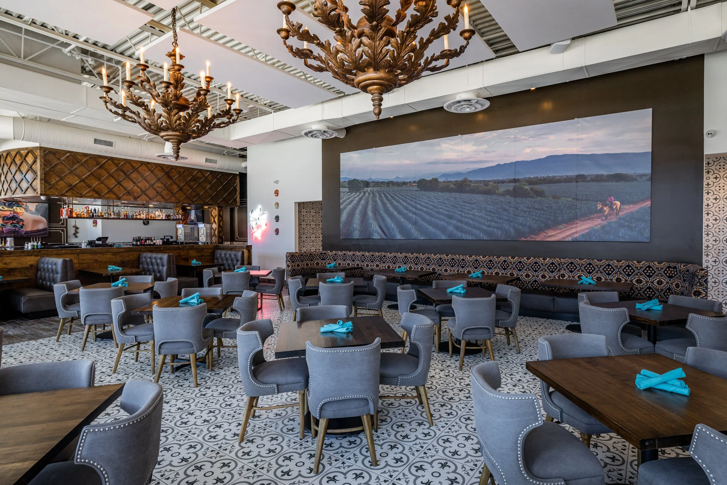 Restaurant Row Dining — River Walk Flower Mound