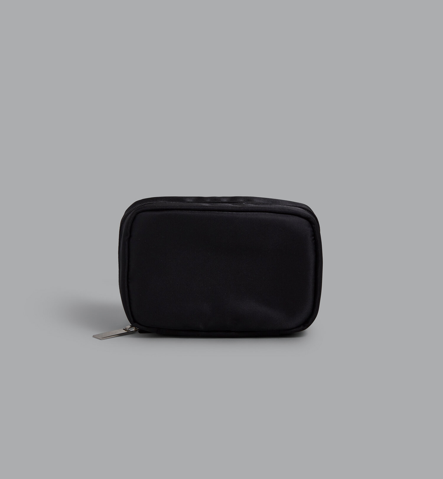 cosmetic-bag_1.jpg