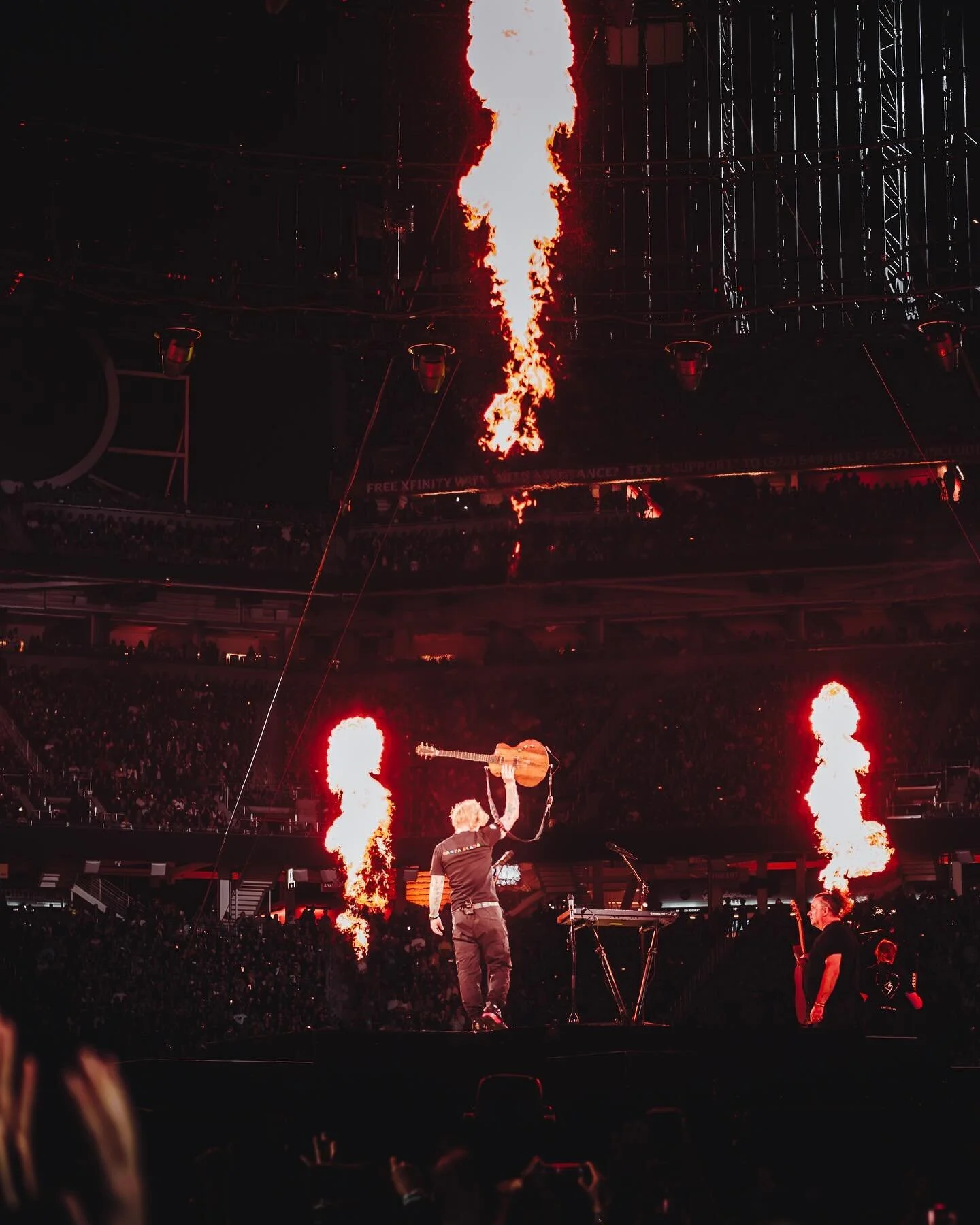 Are you entertained? Undeniably YES @russ @teddysphotos #musicalmasters #fujilovemag #myfujifilmlegacy @fujifilmx_us @moneybagdwards @king_ellis04