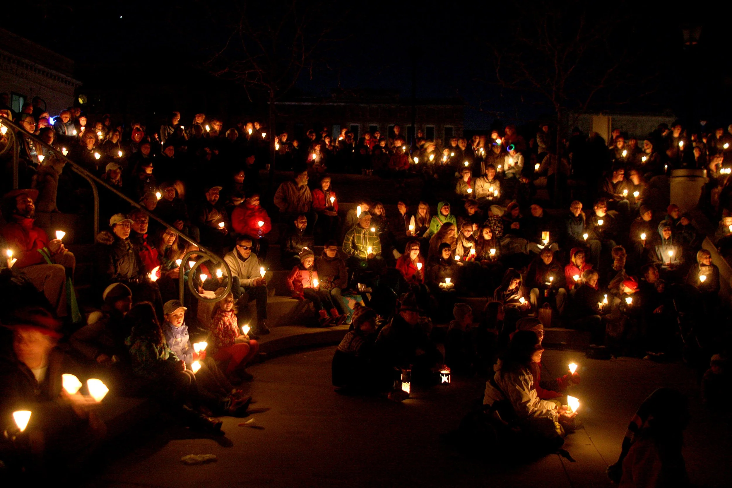 Making Sustainability Visible Through an Off‑the‑Grid Community Concert