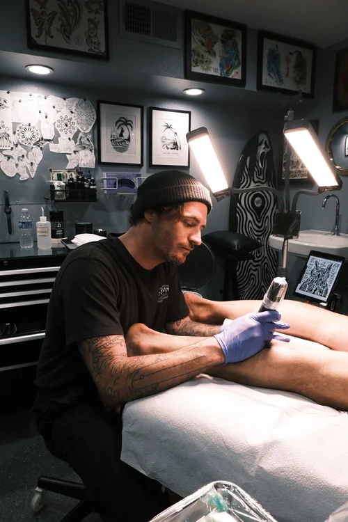 Big Fish Tattoo, tattoo and piercing in Solana Beach, photo 5 of 6