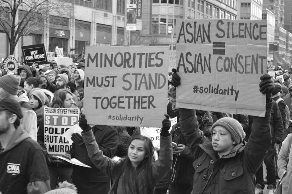 Japanese Americans Join the Fight for Reparations 