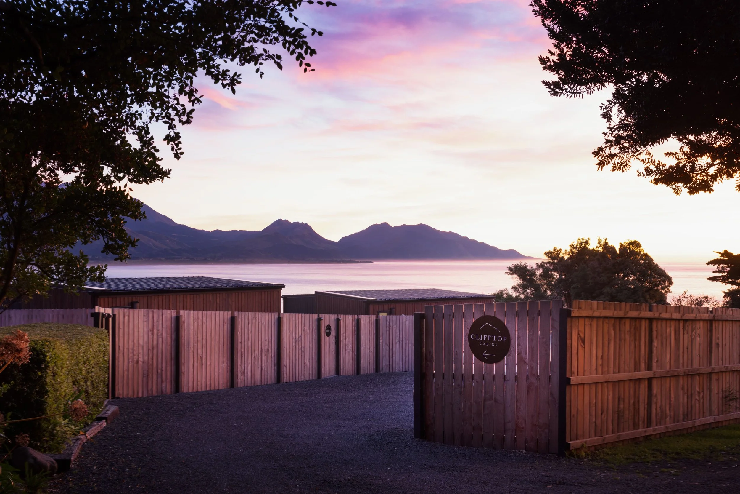 Clifftop Cabins - Entry.JPG