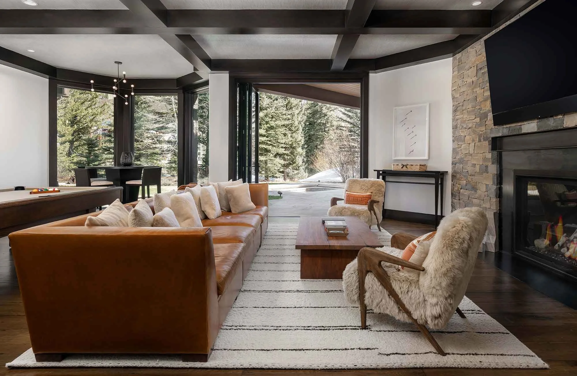 CCH_615ForestPlace-2_MidLevelFamilyRoom.jpg