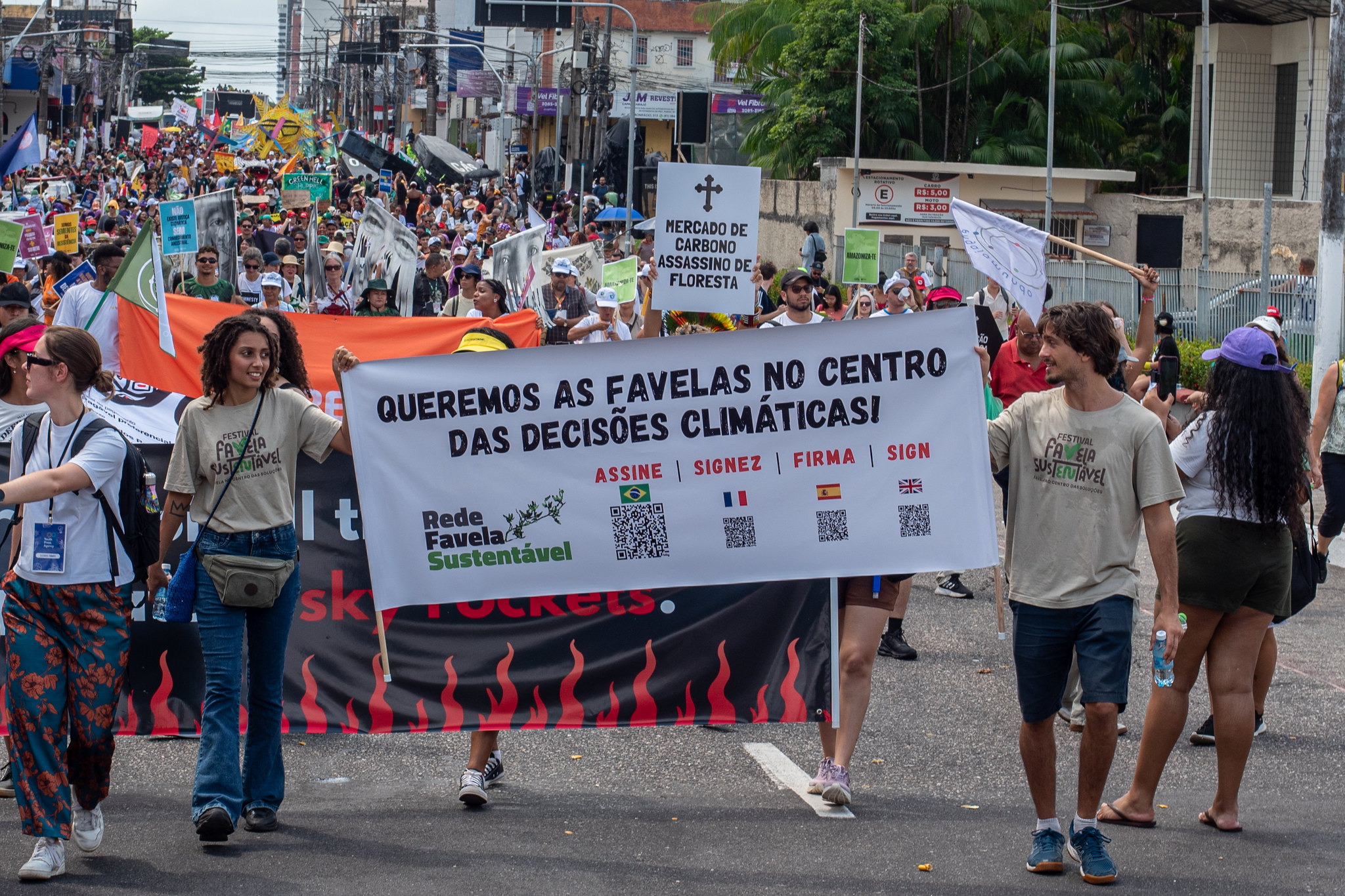 Movimentos de Favelas, Indígenas, Quilombolas, Ribeirinhos e Outros Periféricos do Poder Ocupam Belém Durante a COP30