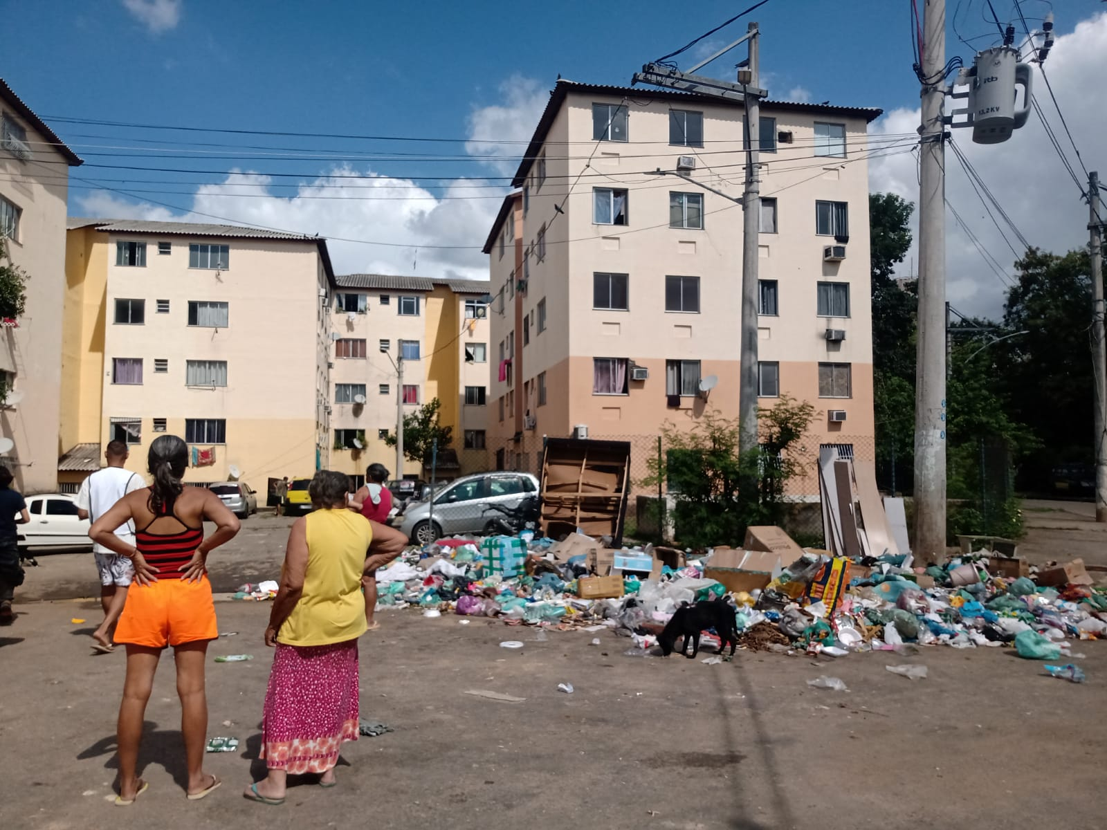 ‘Lixo? Não é Lixo!’ Mutirão Ambiental em Barros Filho Denuncia Descaso Público e Propõe Lixo Como Fonte de Renda