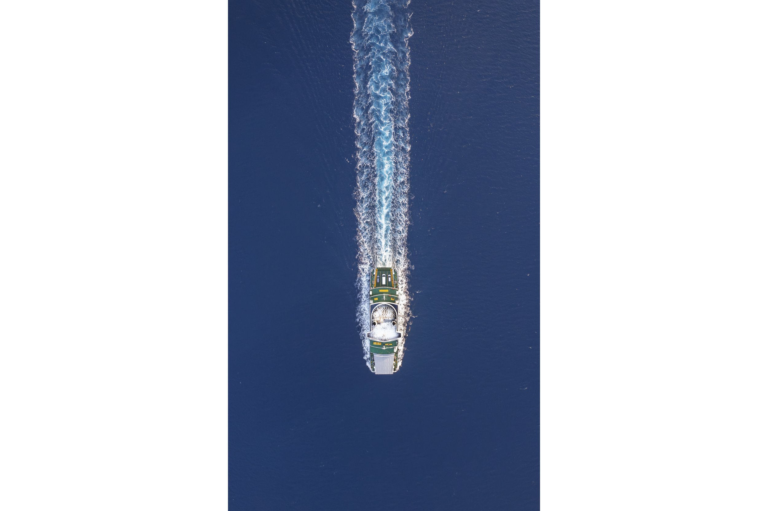 Contrails_3x2.jpg
